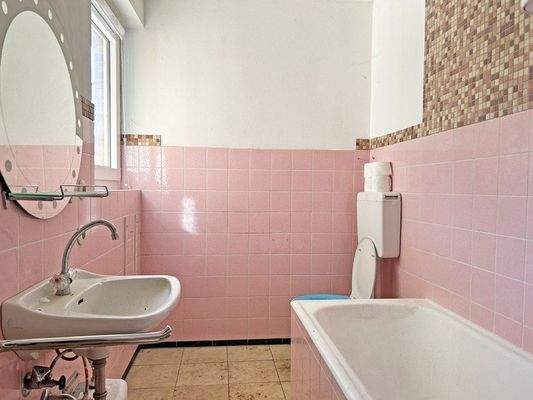 Bad im Erdgeschoss