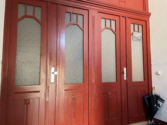 Wohnungstür rechts