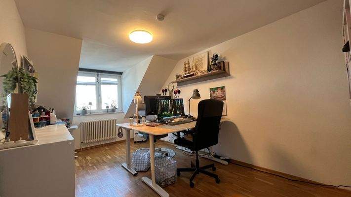 Schlafzimmer 2 | Arbeits-/Gäste-/Kinderzimmer