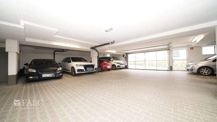 Einfahrt zur Tiefgarage