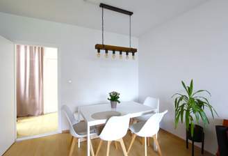 ...sowie Platz für die Essecke