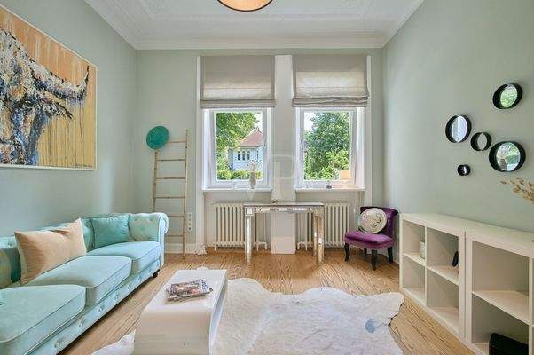 ebenerdiges Multifunktionszimmer