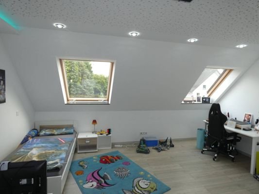 Studio/Zimmer 2.OG