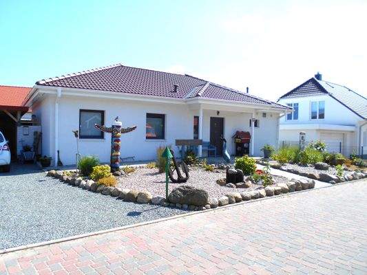 HI-0212  Erste Sahne_ Geschmackvoller Bungalow (17)