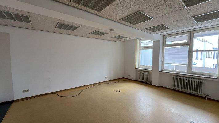 Großzügige, anpassbare Büroflächen