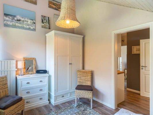 10. Schlafzimmer OG.jpg