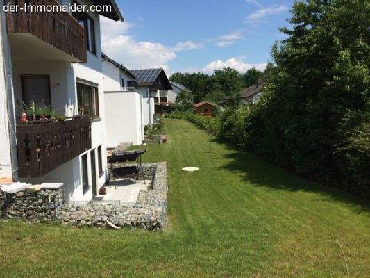 Gepflegter Garten mit direktem Hausanschluss und Freizeitpotenzial