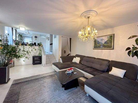 Blick vom Wohnzimmer Richtung Küche