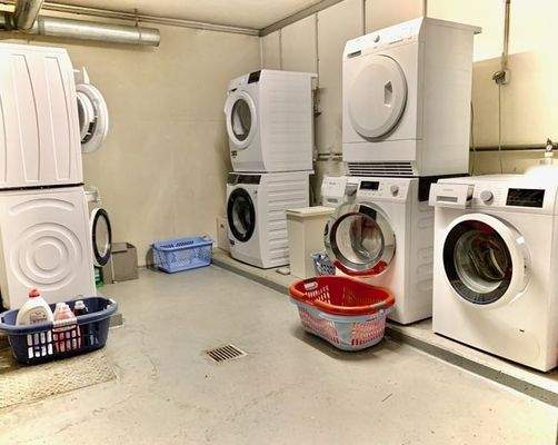 Waschraum mit privatem Waschmaschinenanschluss