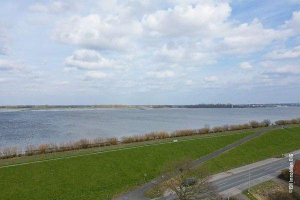 Lage an der Elbe