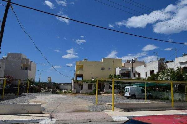 Südostkreta, Makry Gialos: Grundstück in Meeresnähe zu verkaufen