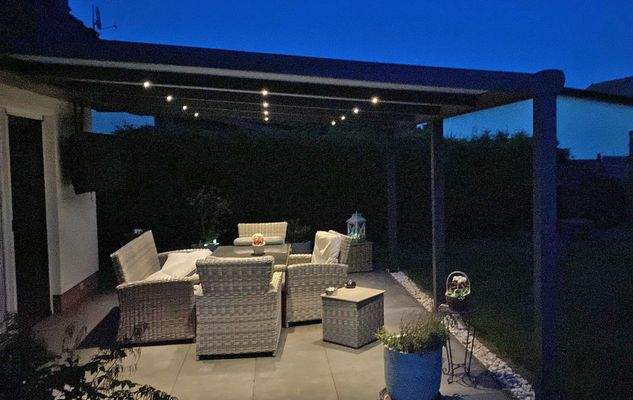 AussenTerrasse Abend.jpg