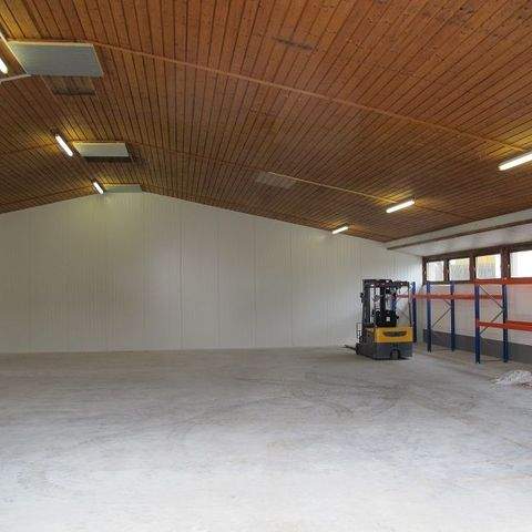 Aindling Halle, Aindling Hallenfläche