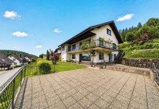 Grße Terrasse - Frontansicht