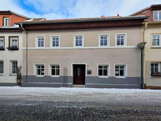 Wohnhaus Straßenansicht