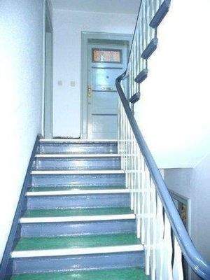 Treppenaufgang zur Wohnung