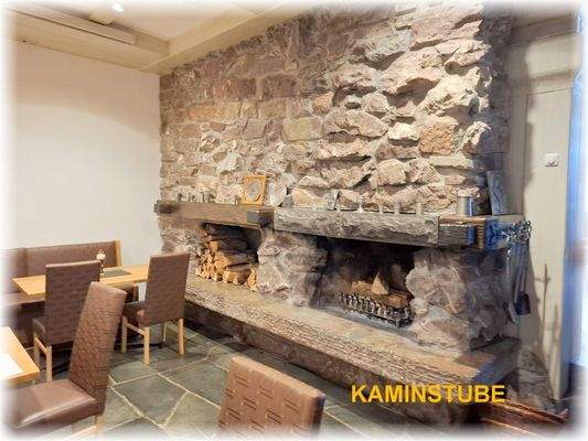 --Kaminstube.jpg