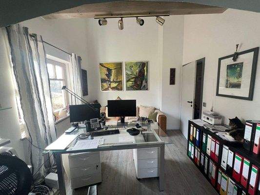 Büro im OG