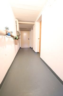 gepflegter Keller