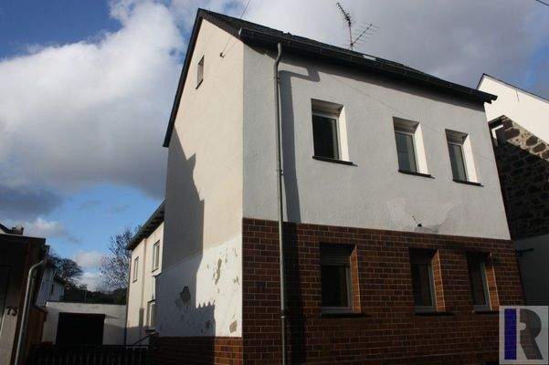 Gebäudeansicht straßenseitig 