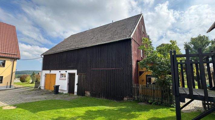 Nebengelass - Garage / Abstellräume