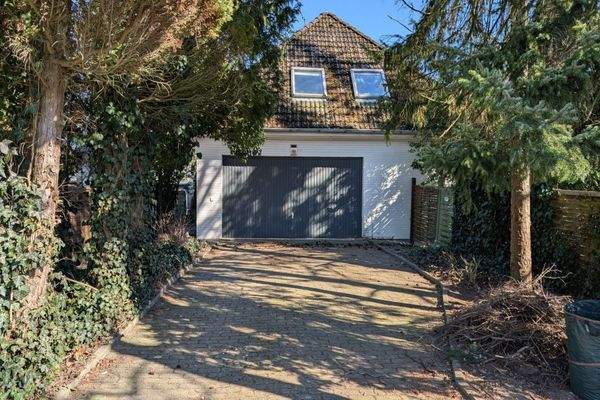 Außenansicht Doppelgarage