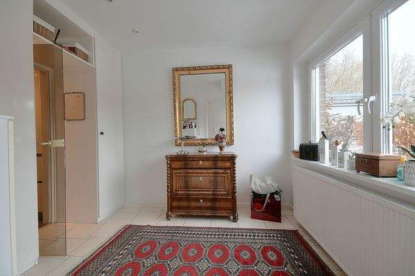 REH-Junoring-EG-Gadrobenzimmer