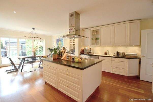 Vollausgestattete Einbauküche