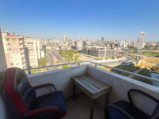 Apartment within Complex Near Metrobüs in İstanbul Üsküdar