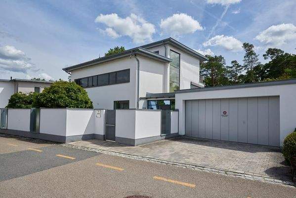 Aufgeräumtes Anwesen