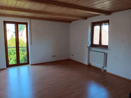 Wohnzimmer im Süden mit franz. Balkon