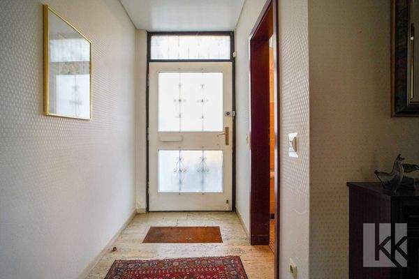 Großzügiges Entree mit...