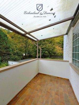 Überdachter Balkon OG