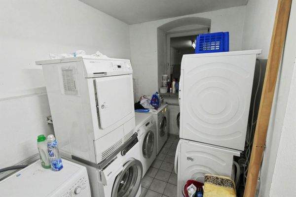 Waschraum Keller Ansicht 02