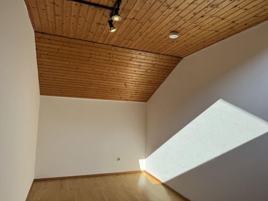 Zimmer 2 DG (Durchgangszimmer)