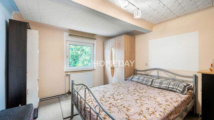 1. OG Schlafzimmer 1