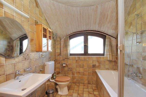 Vollbad Dachgeschoss