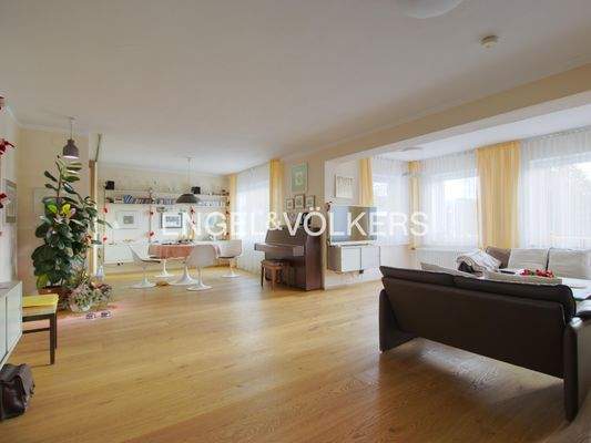 Wohn-/Esszimmer - EG