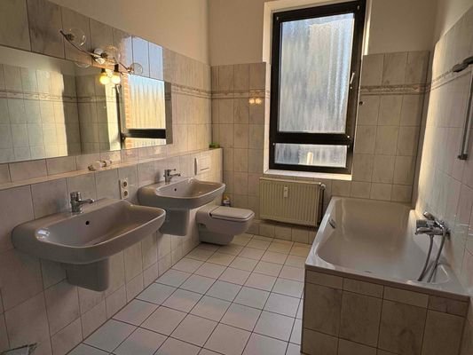 Badezimmer 1. OG