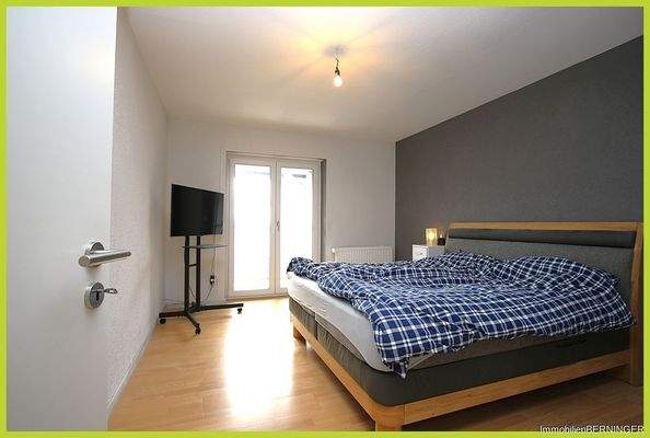 Schlafzimmer mit Balkon