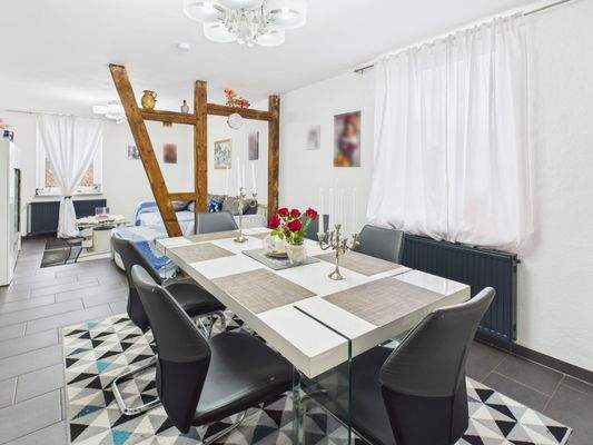 Wohn- Esszimmer