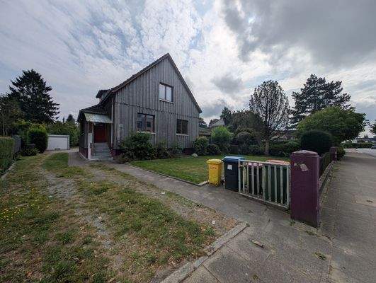 Auffahrt zum Grundstück