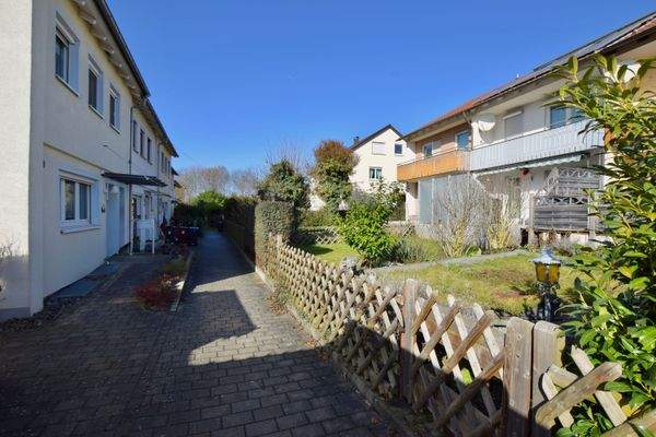 Zuweg zum Hauseingang