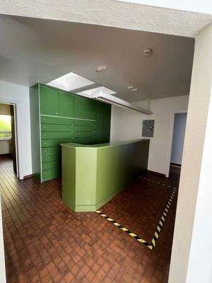 Praxis Empfangstresen.jpg