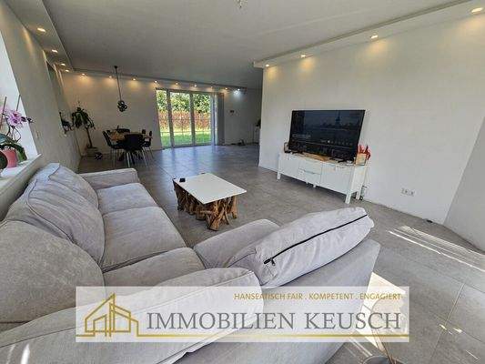 Sehr großes Wohn-Esszimmer