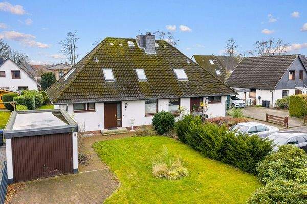 Pampasgras und Eiben