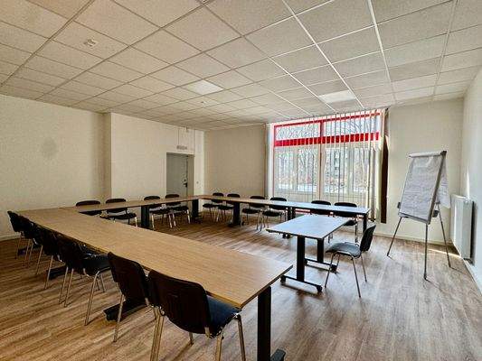 großer Besprechungsraum