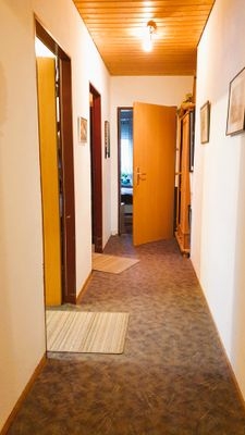 Flur 2.jpg