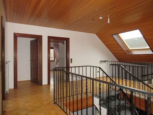 Flur odr Gallerie im OG