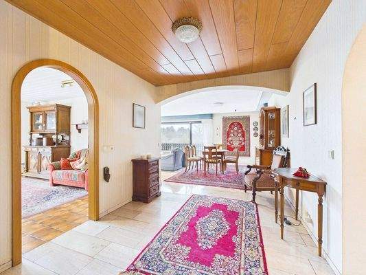 Vielseitiges Zweifamilienhaus in Wallerfangen 